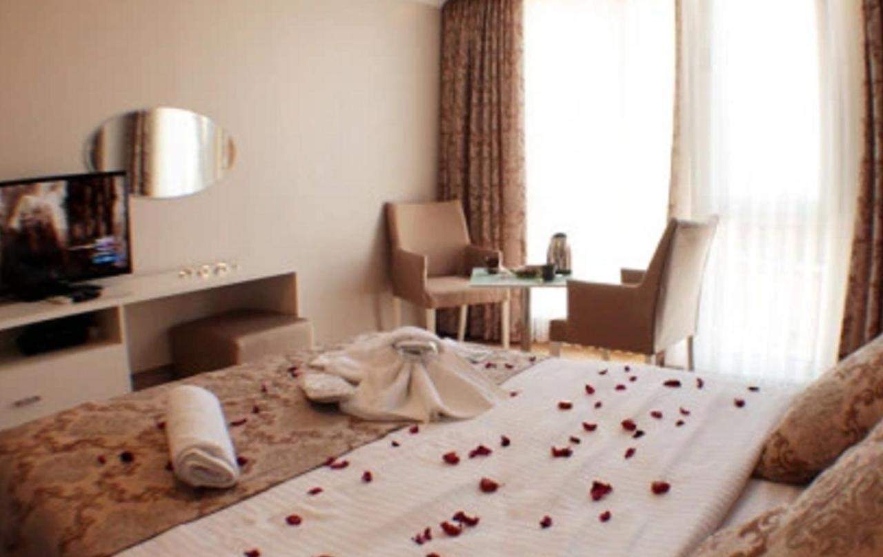 The Tuyap Ozyurtlarsuites Istambul Exterior foto